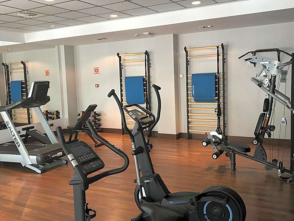 täCH Madrid Airport