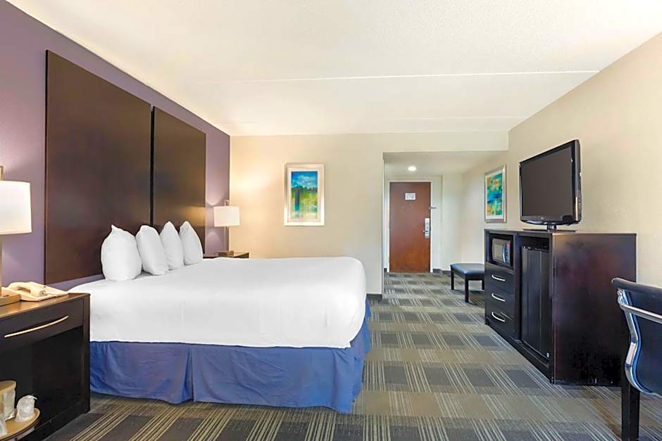 Best Western Hartford Hotel & Suites