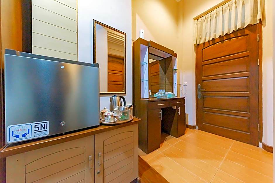 Urbanview Hotel Villa Surya Bandung