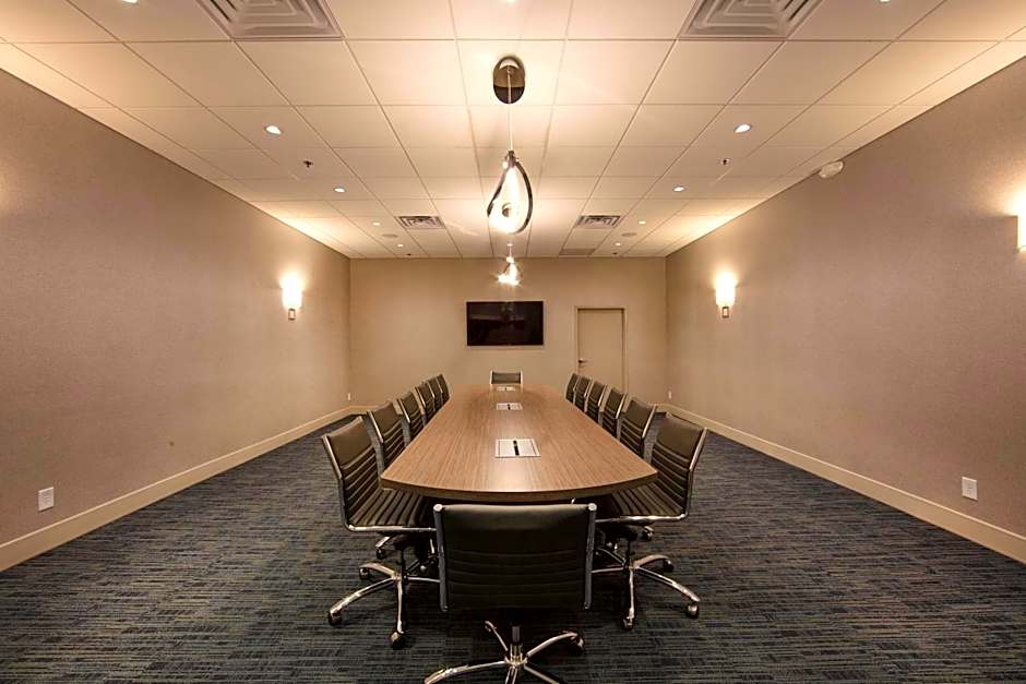 Holiday Inn Express Athens - University Area By IHG