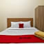 RedDoorz @ Jalan Kolonel Haji Burlian Palembang 2