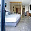 Cozy Studio Pool and Roof Lounge Beach 5 Blocks