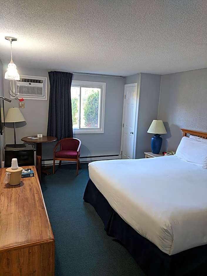 Eastern Inn & Suites (formerly Eastern Inns)