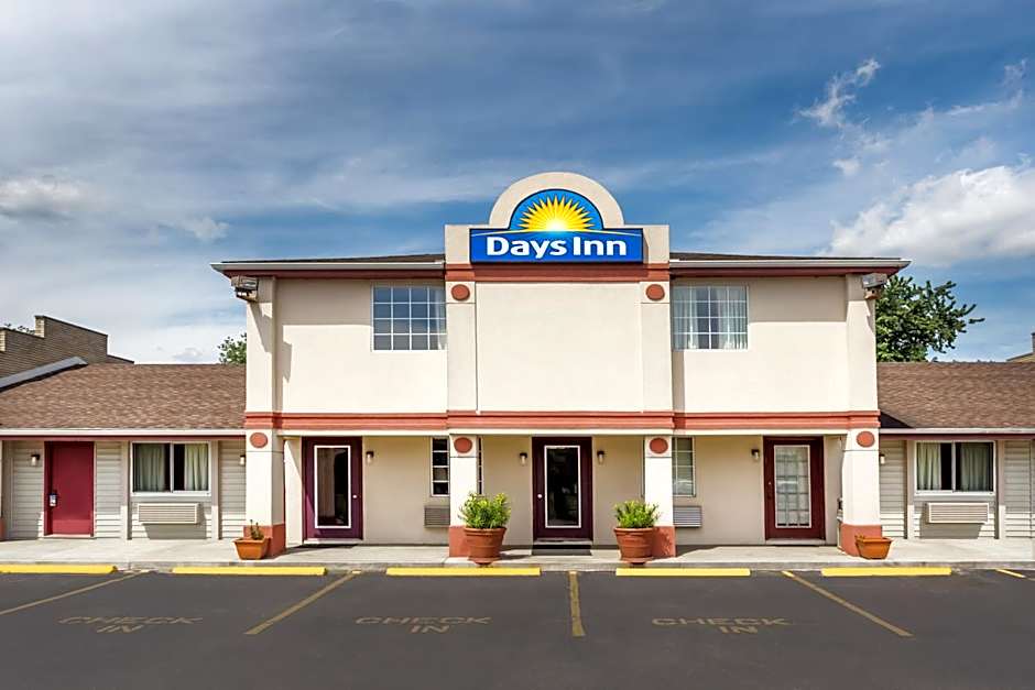 Days Inn by Wyndham Plymouth