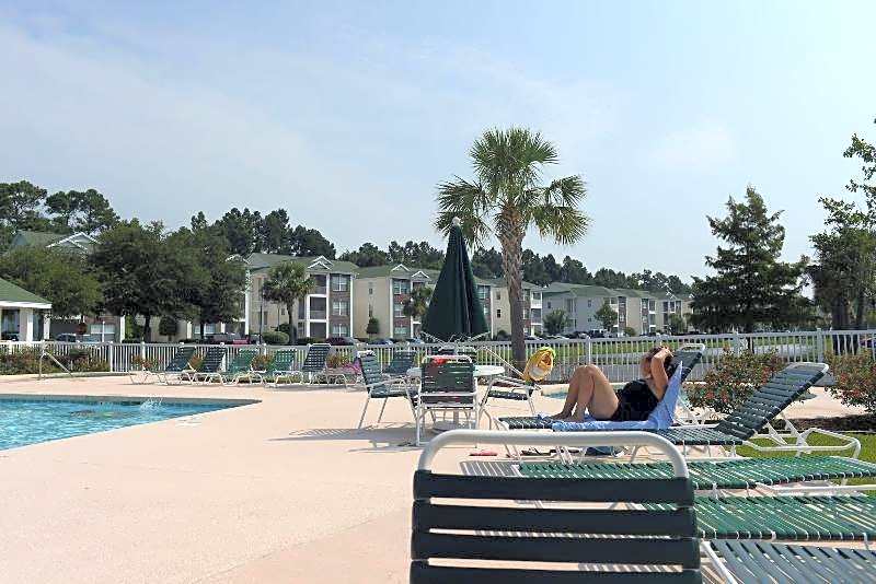 River Oaks Golf Resort