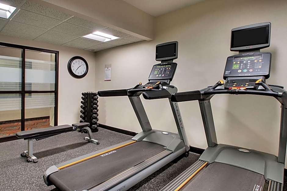 DRURY INN & SUITES EVANSVILLE EAST