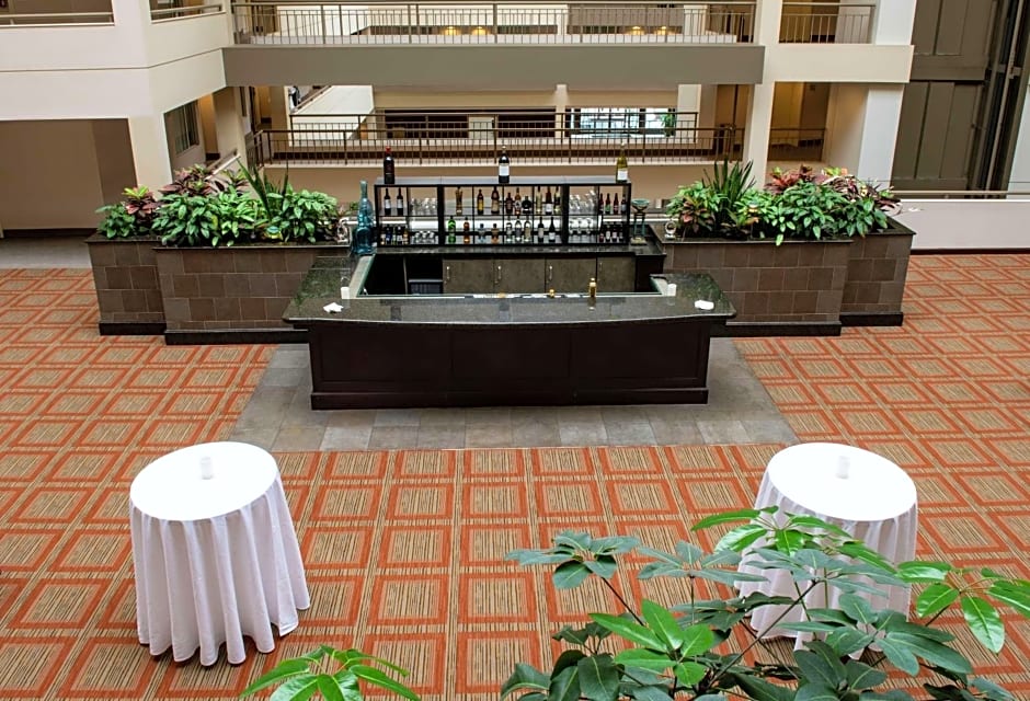 DoubleTree Suites by Hilton Hotel Philadelphia West