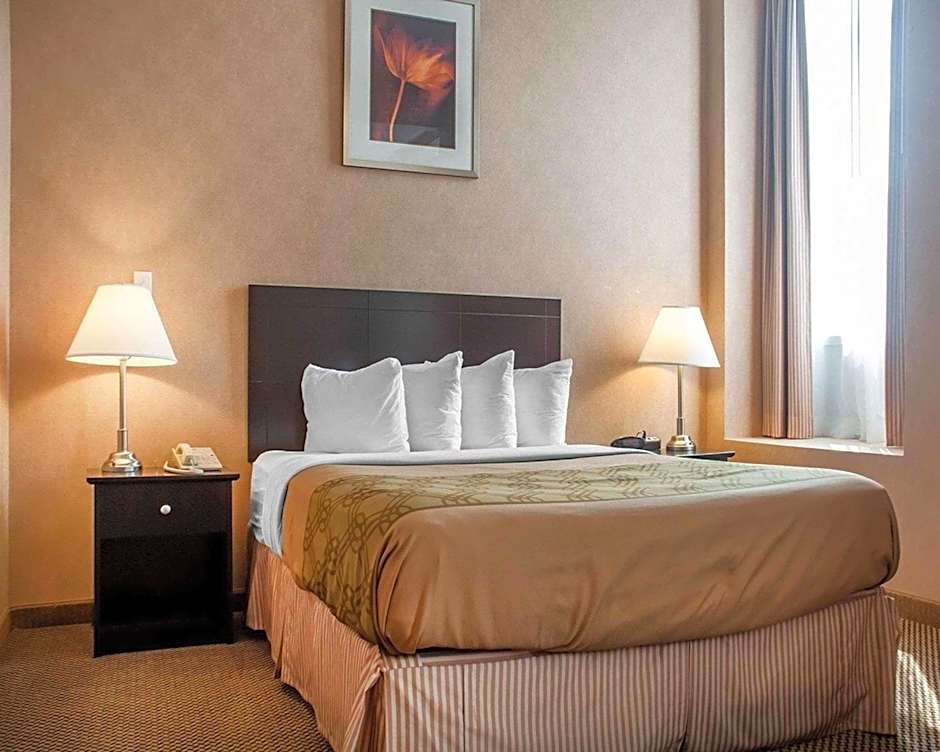 Woodstock Inn and Suites