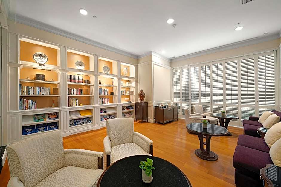 Grande Centre Point Ratchadamri Hotel And Residence