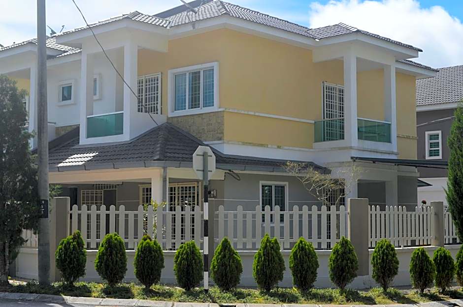 My Home N2 @ Golden Hills Night Market