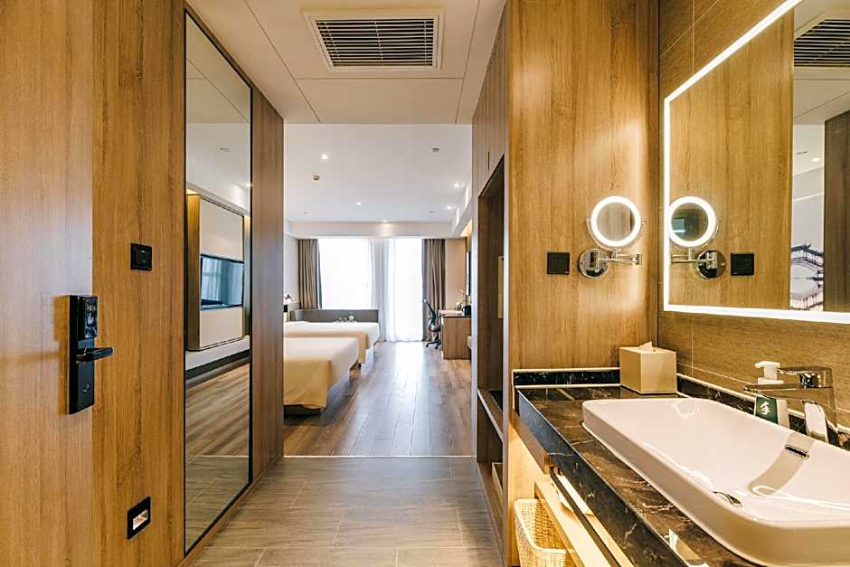 Atour Hotel Kunshan Yongda Commercial Plaza