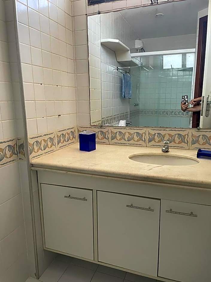 Flat no Pituba Sol 302 E 311