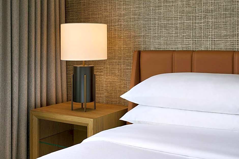 Sheraton Suites Chicago O'Hare