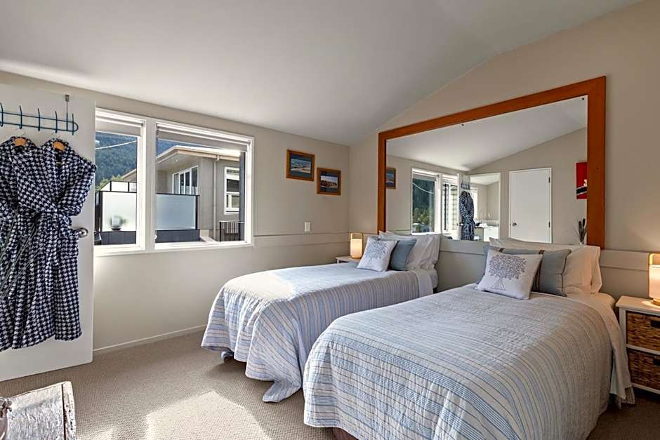 Queenstown House Boutique Bed & Breakfast and Apartments