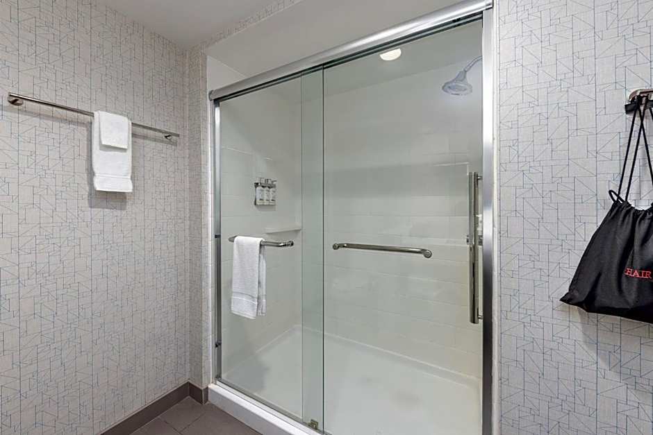 Holiday Inn Express & Suites Moore By IHG