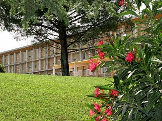 Complexe Htelier Regain