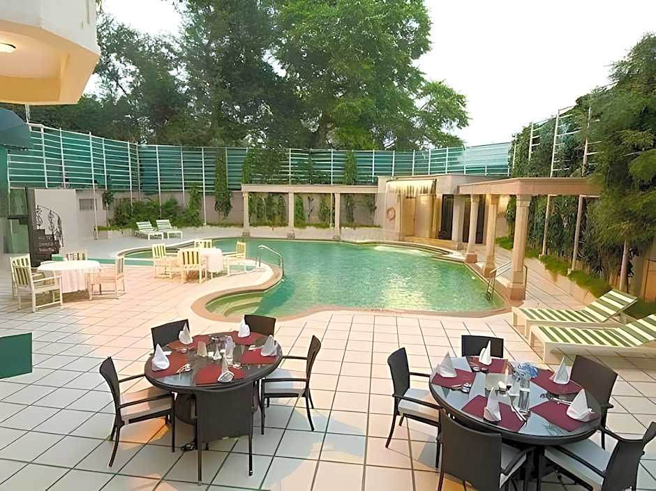 Howard Plaza The Fern - An Ecotel Hotel Agra