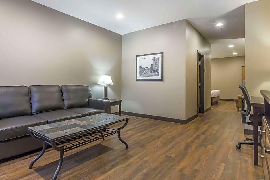 Quality Inn & Suites Saskatoon