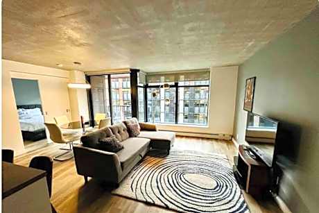 Downtown Luxe