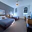 The Met Hotel