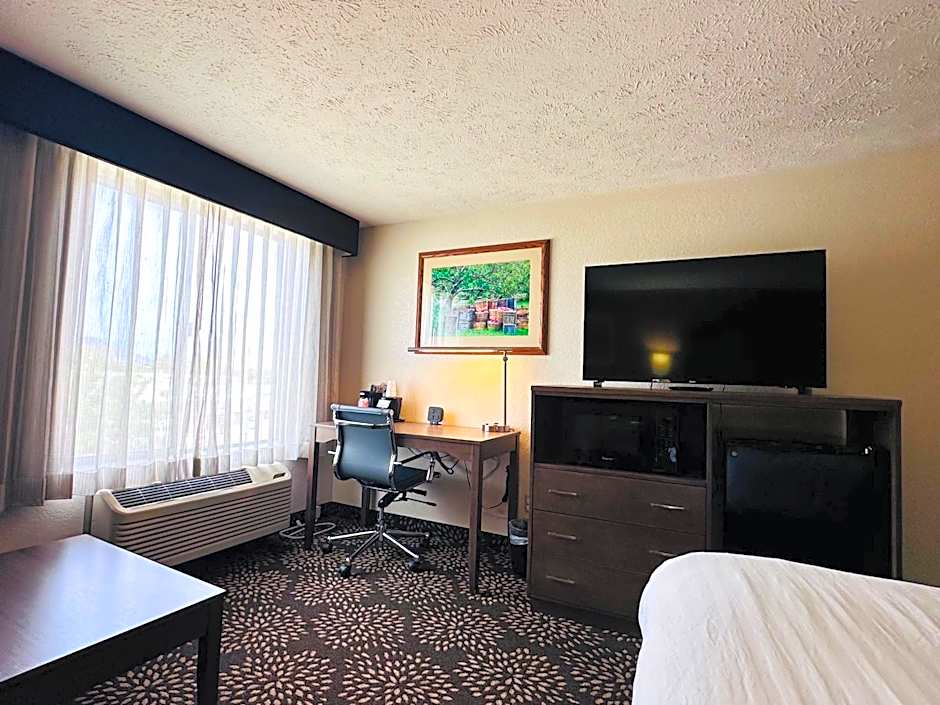 Clarion Pointe Wenatchee