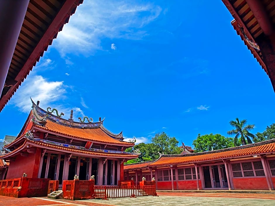 White House – Tainan, LA