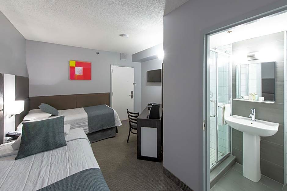 Travelodge by Wyndham Montreal Centre