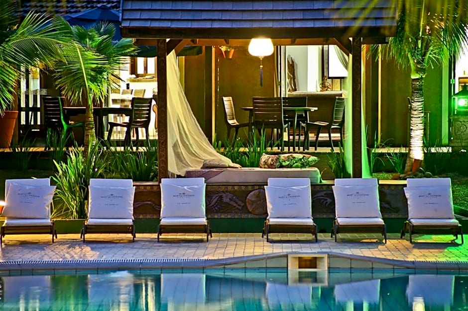 Praia Do Estaleiro Guest House Pousada