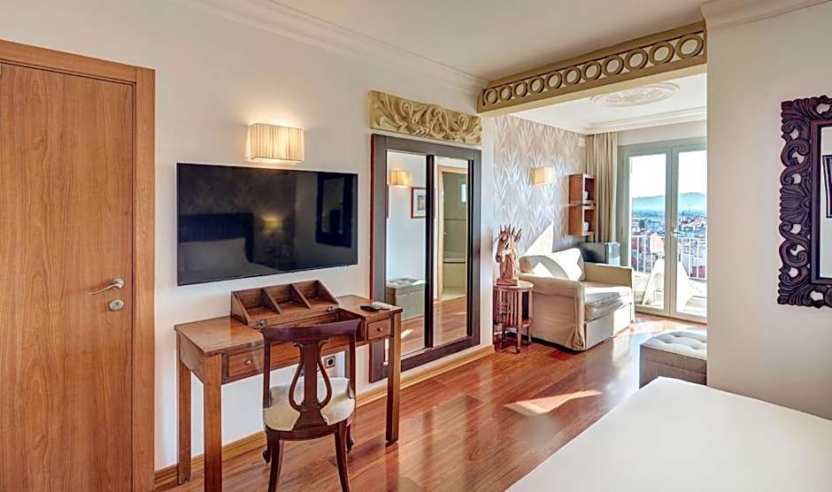 Sercotel Hotel President