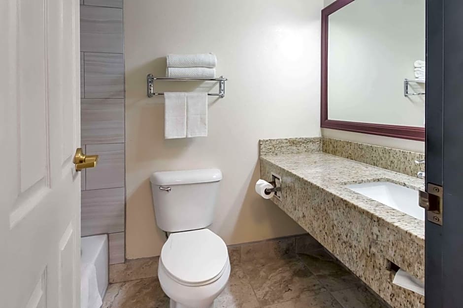 Quality Inn & Suites Airport West Salt Lake City