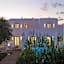 Majo Suites