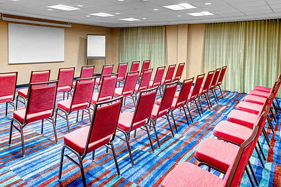 Fairfield Inn & Suites by Marriott Cape Cod Hyannis