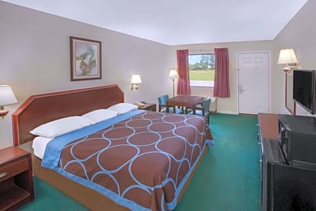 1 King Bed Mobility Accessible Room Non-Smoking