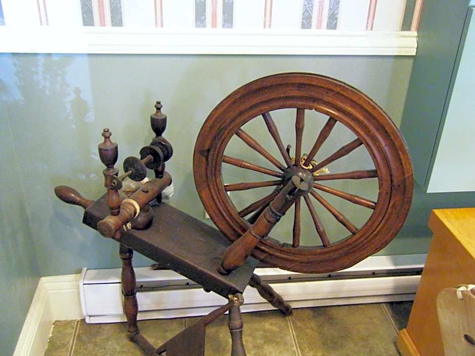 Claymore Inn and Suites