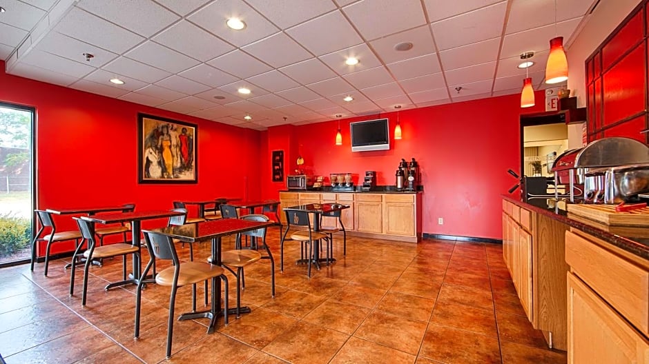 Best Western Plus Gen X Inn