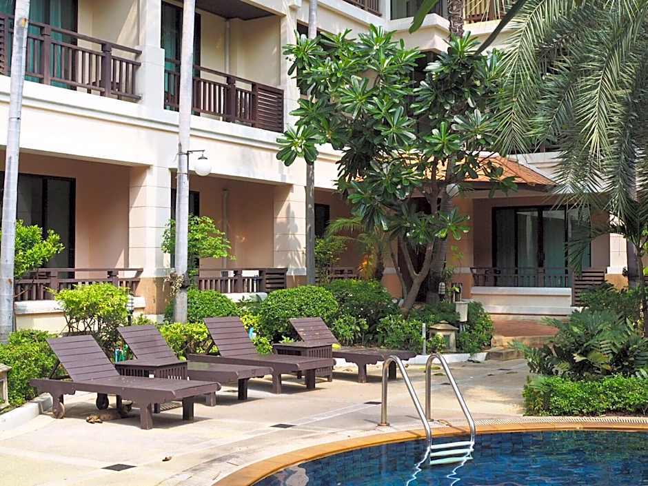 Le Casa Bang Saen Hotel