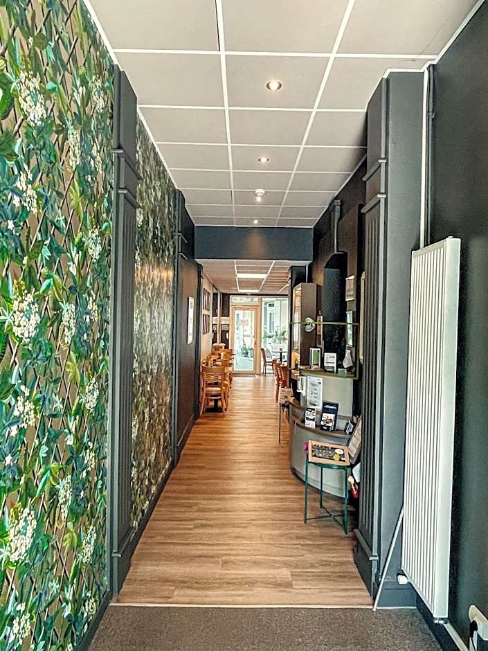 Garden Hotel Rennes Centre Gare