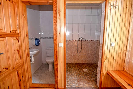 Quadruple Room with Shower