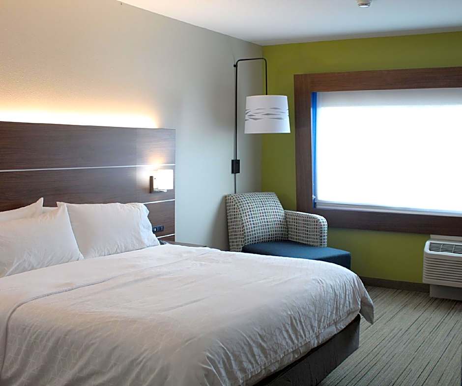 Holiday Inn Express & Suites Latta By IHG