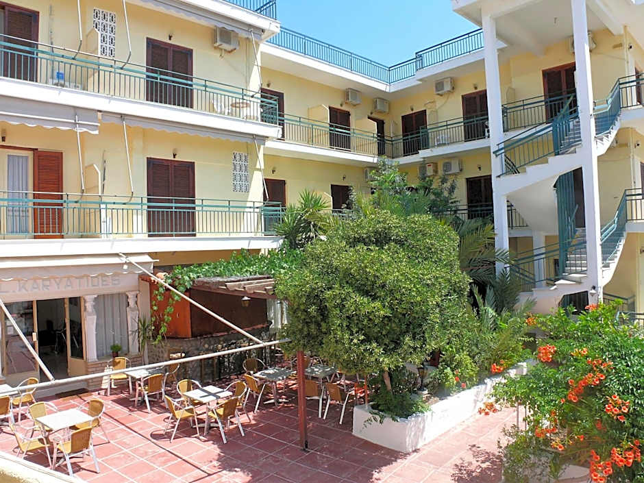Hotel Karyatides