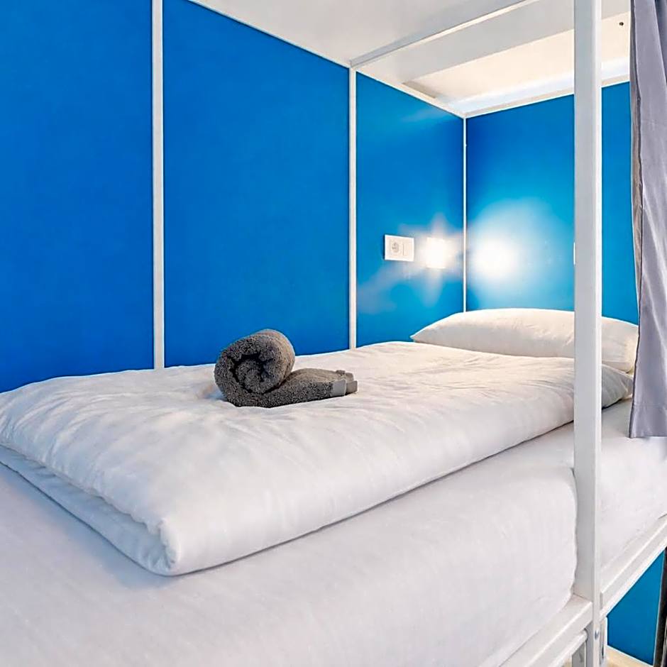 WOW City Hostel