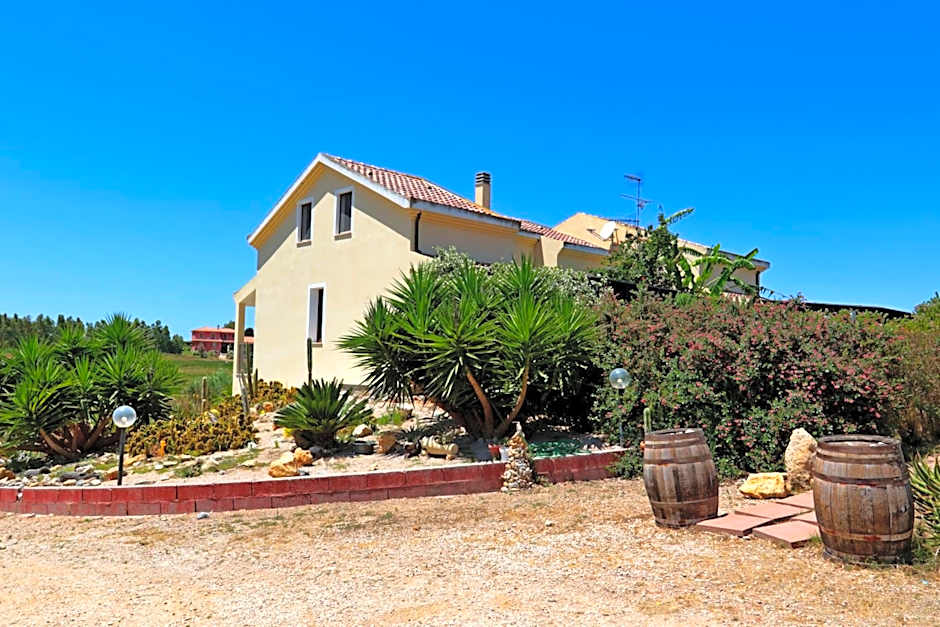 Palmas Dorada Home