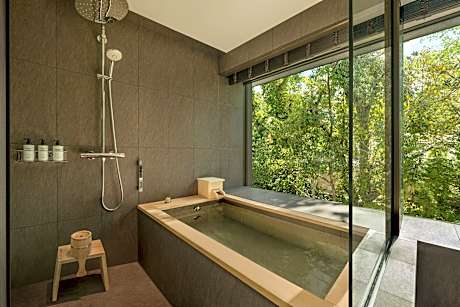Deluxe Twin Onsen, Guest room, 2 Twin, Garden view