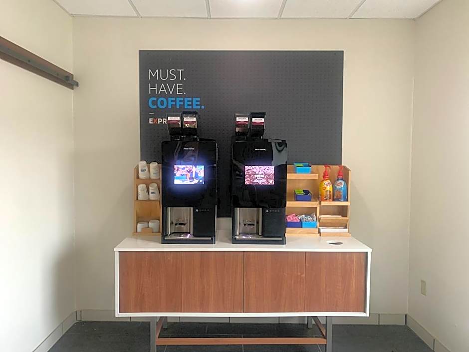 Holiday Inn Express Hotel & Suites Sedalia By IHG