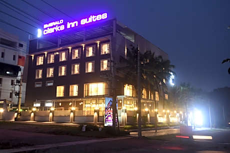 Emerald Clarks Inn Suites