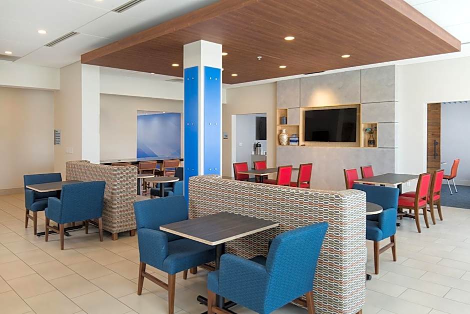 Holiday Inn Express Visalia - Sequoia Gateway Area By IHG