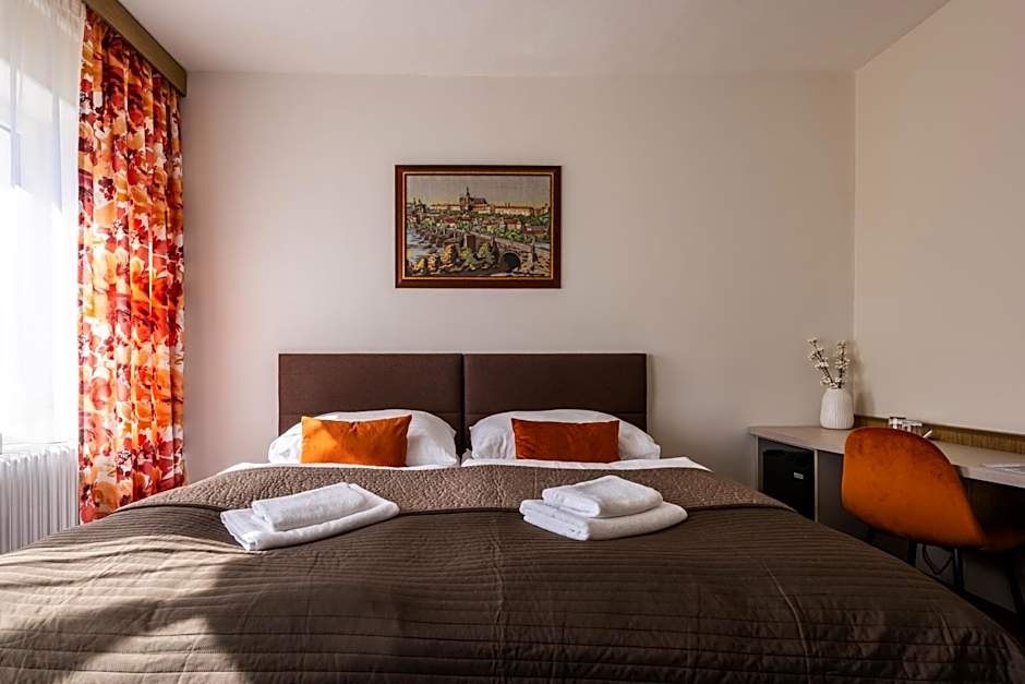 Hotel JISKRA na Čeladné