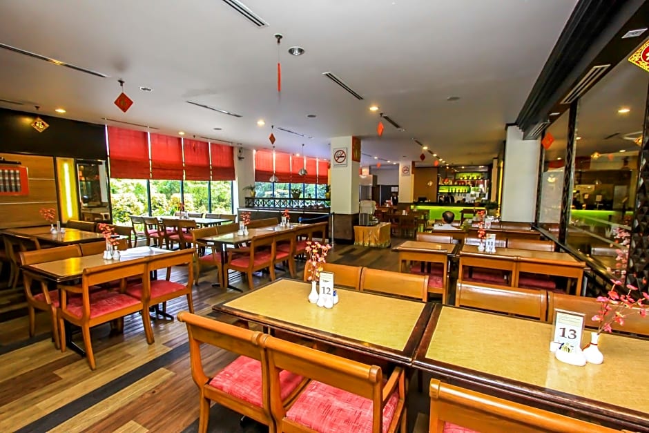 Crystal Crown Hotel Harbour View Port Klang