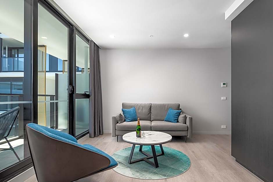 Oros Hotel and Apartments