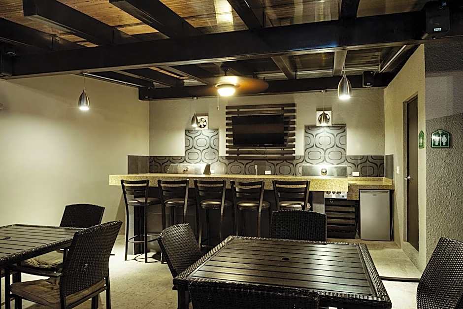 Wingate by Wyndham Chihuahua